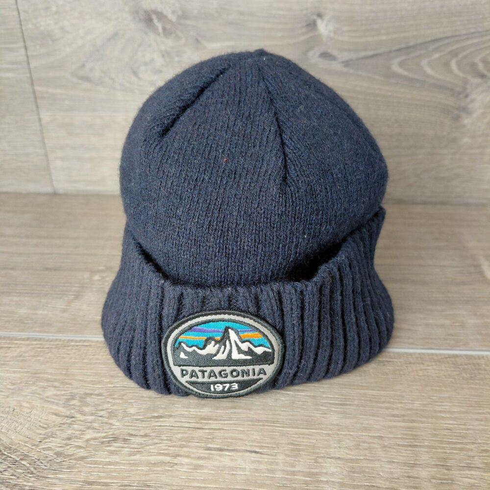 Patagonia Brodeo Beanie Navy Blue Wool Blend Logo Patch Cuff Winter Hat One Size